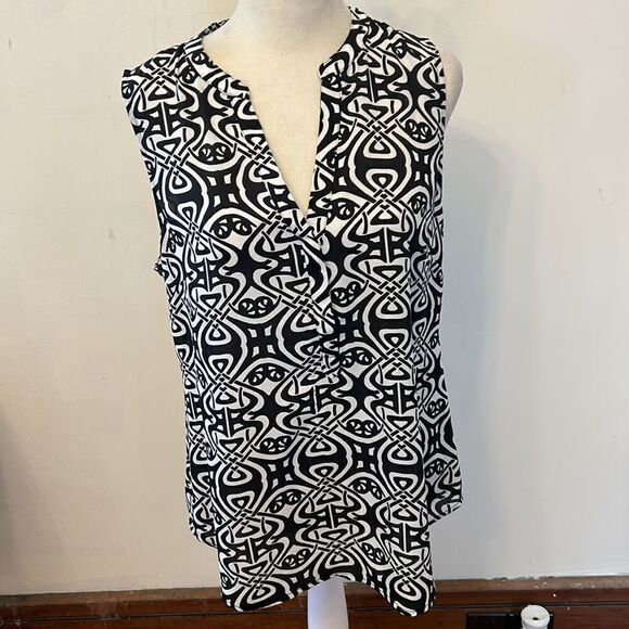 Banana Republic black white patterned sleeveless blouse Size 8 EUC - Picture 2 of 7